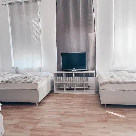 Handwerker/ Monteurwohnung In Die Stadt Mitte Apartmán Mönchengladbach